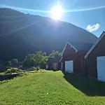 Med 9 Soverom Дом отдыха Myklebostad (More og Romsdal)