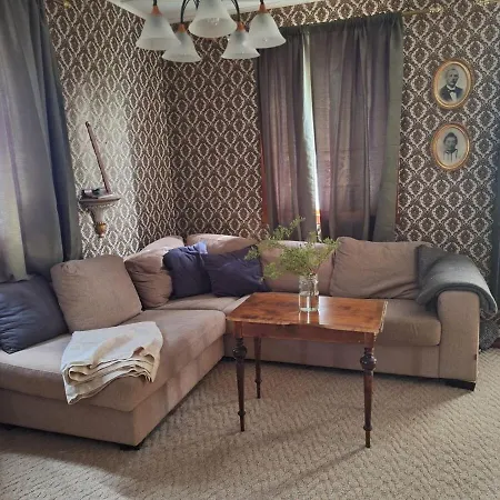 Ved Sjoen Og Fjellene * Myklebostad (More og Romsdal)