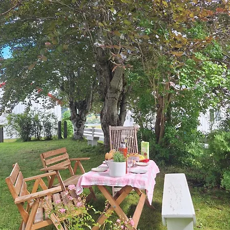 펜션 Ved Sjoen Og Fjellene *