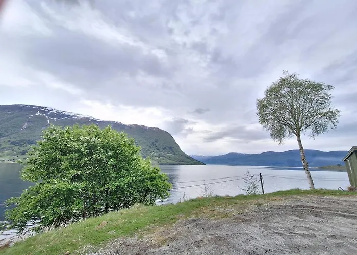 Сasa de vacaciones Ved Sjoen Og Fjellene Myklebostad (More og Romsdal)