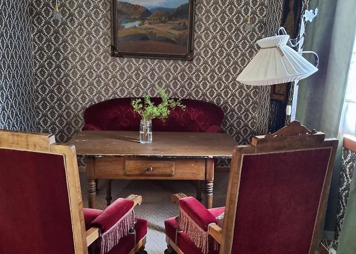 Ved Sjoen Og Fjellene *