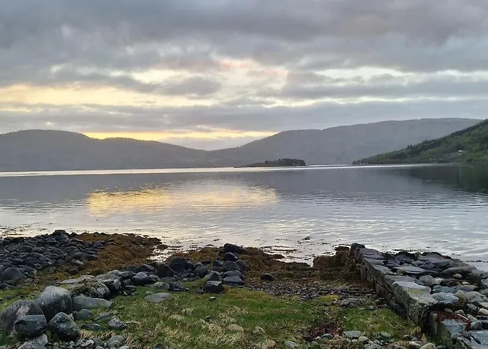 Vakantiehuis Ved Sjoen Og Fjellene *