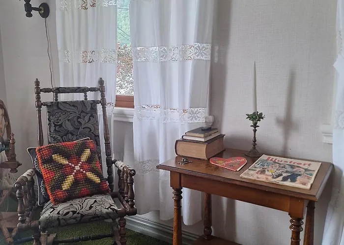 Ved Sjoen Og Fjellene בית נופש